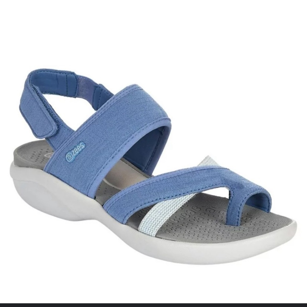 NWT Bzees Blue Sandals size 7 Wide-NIB